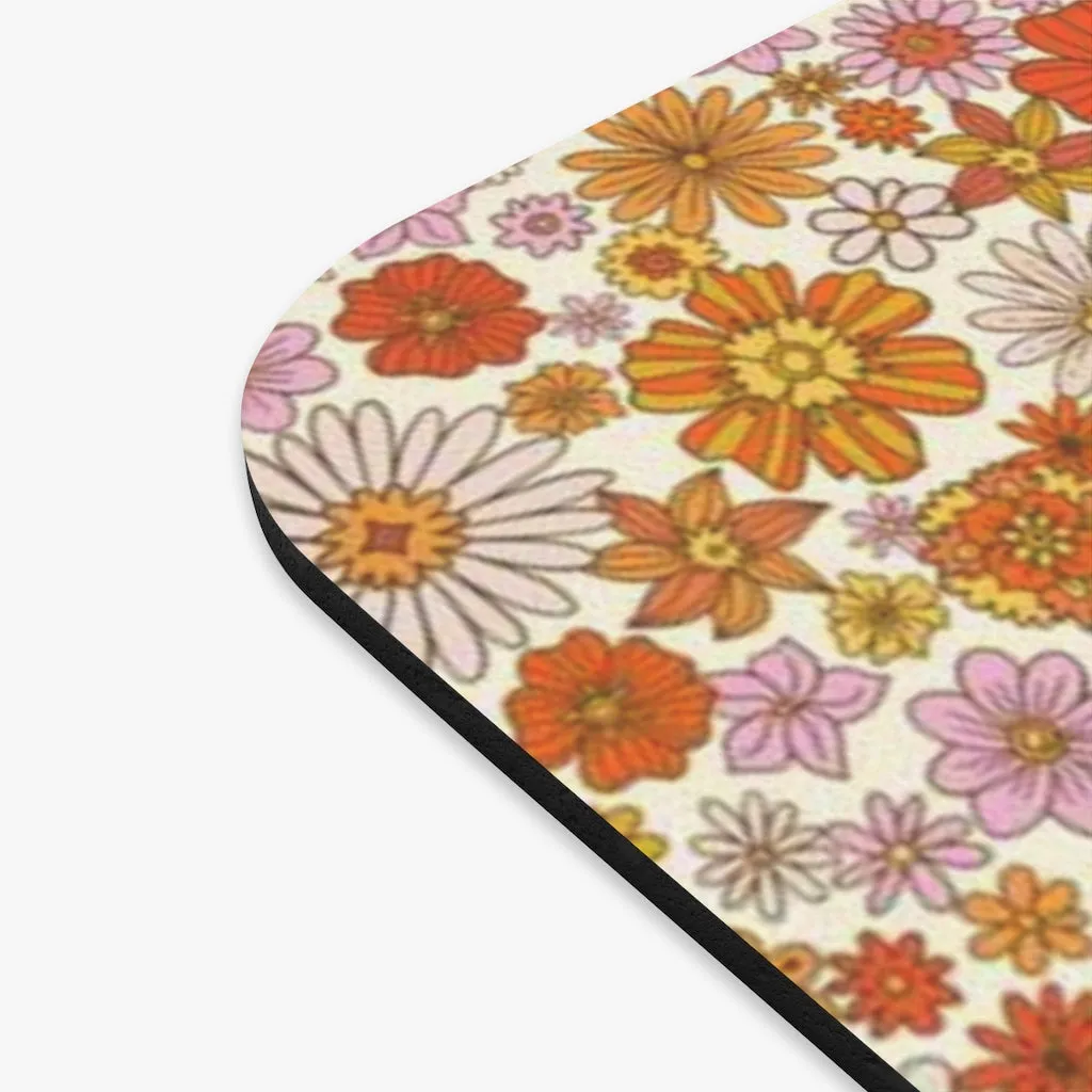 Cute Mouse Pad, Groovy Retro Flowers Floral Computer Gaming Unique Desk Cool Decorative Aesthetic Design Square Mat