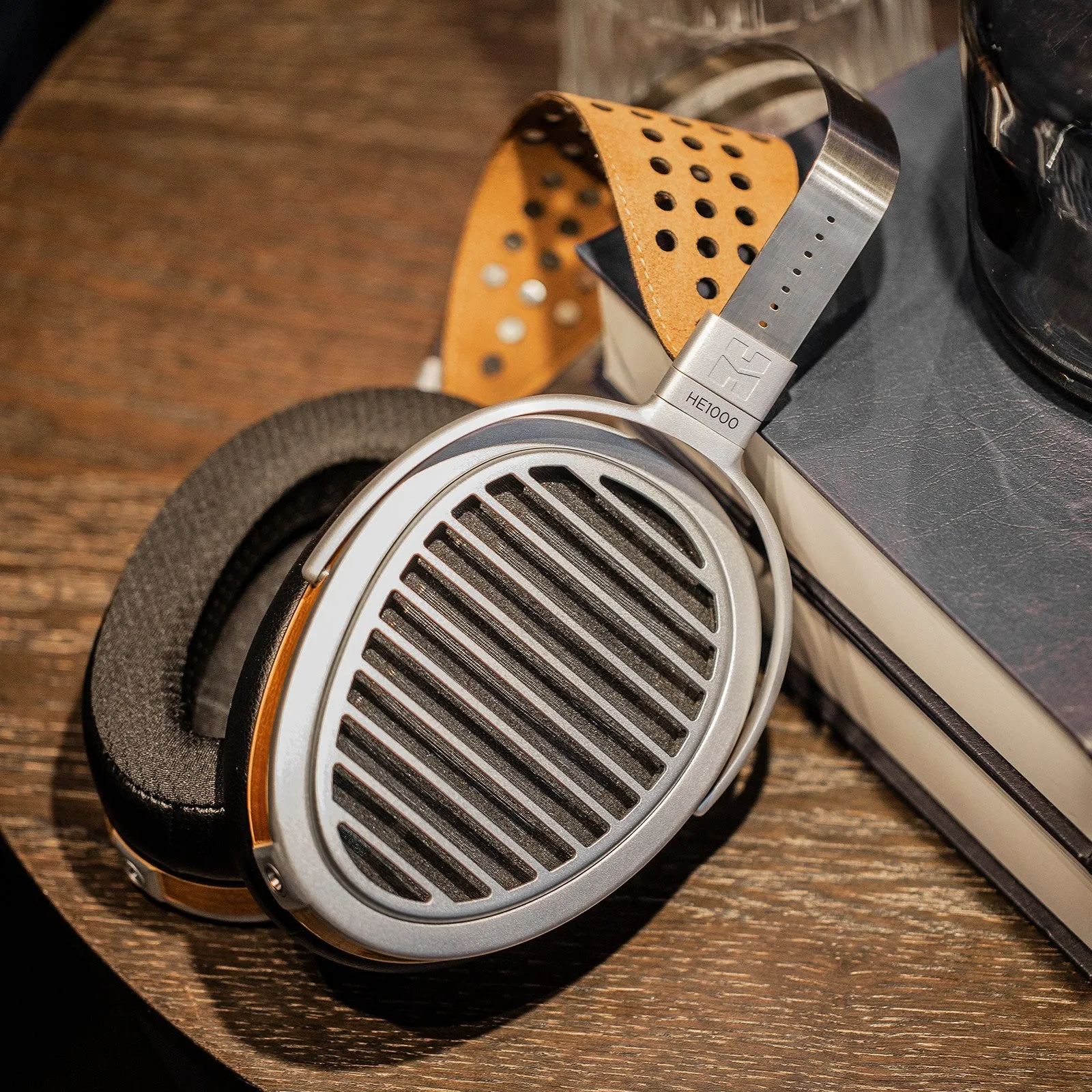 Hifiman HE1000 Stealth Planar Magnetic Headphones (Latest Edition)