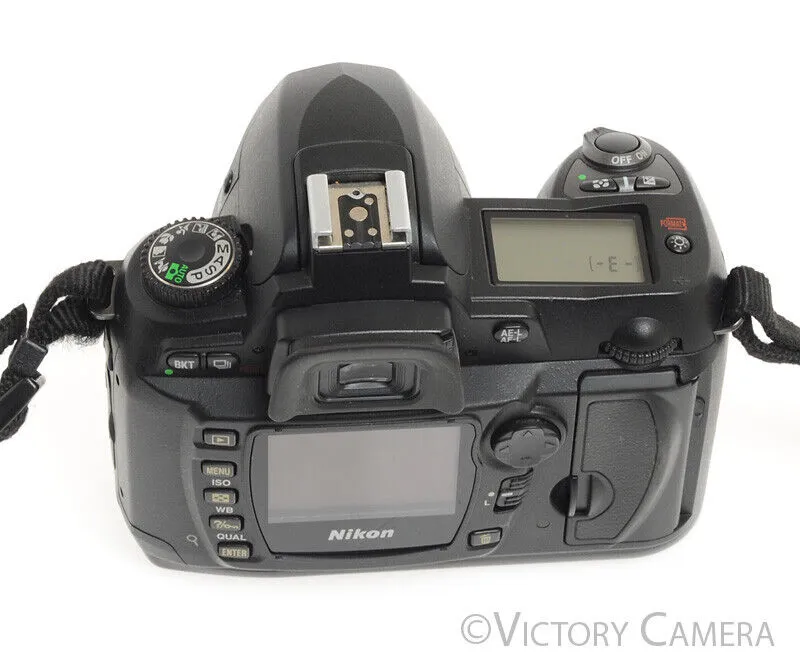 Nikon D70s Digital SLR Camera Body w/ Battery & Charger