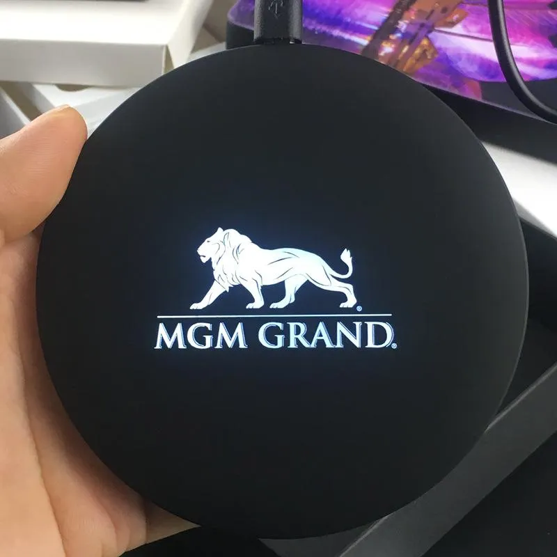 Wireless charging with Glowing Logo (Black)